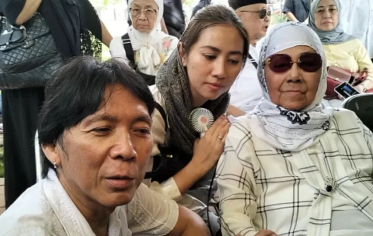 Ibu Bimbim Slank Wafat, Para Musisi Ucapkan Duka
