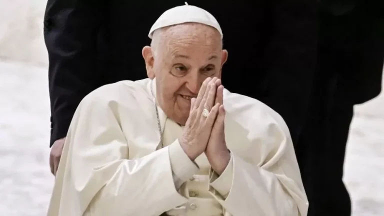 Paus Fransiskus Meninggal Dunia di Usia 88 Tahun