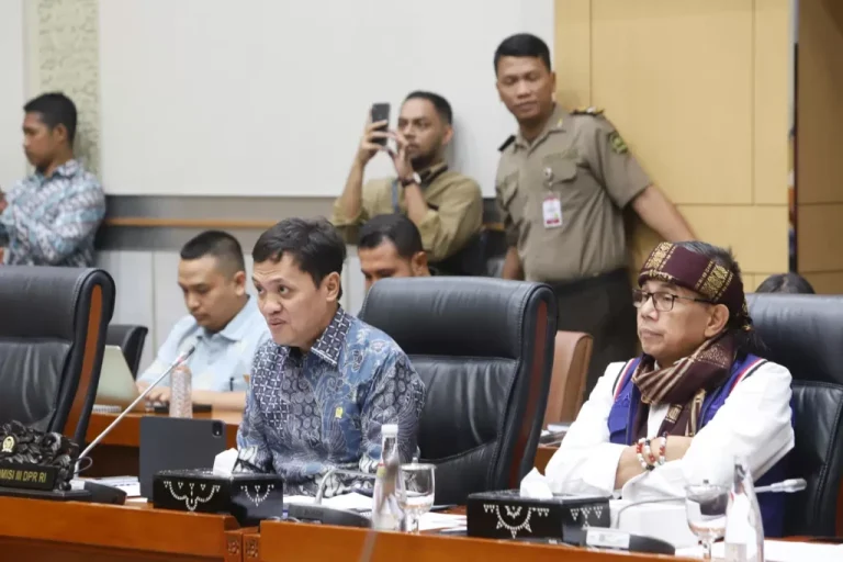 Serap Masukan dari Publik, Komisi III DPR Pastikan Pembahasan RUU KUHAP akan Transparan