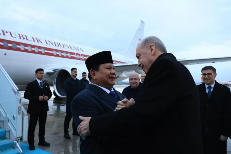 Di Turki, Prabowo Sindir Negara yang Diam dengan Penderitaan Palestina