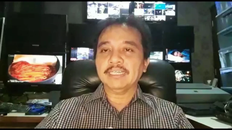 Roy Suryo Diadukan ke Bareskrim Terkait Ijazah Palsu Jokowi