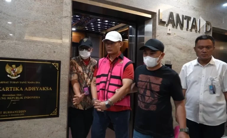 Putusan Onslag masih Bisa Dievaluasi untuk Mendalami Aliran Dana ke 3 Hakim