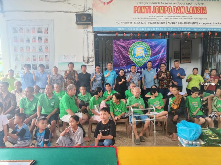 APTKI Salurkan Bantuan ke Panti Asuhan dan Panti Jompo di Batam