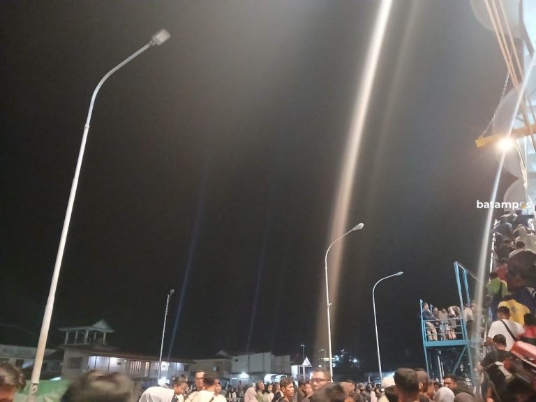 Lampu Penerangan di Pelabuhan Tarempa Mati, Syahbandar Sebut akan Upayakan Perbaikan Agar Penumpang Nyaman