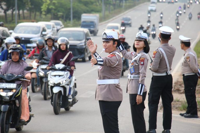 Jelang Hari Buruh, Sat Lantas Polresta Barelang Tingkatkan Kesigapan Personel di Jalan
