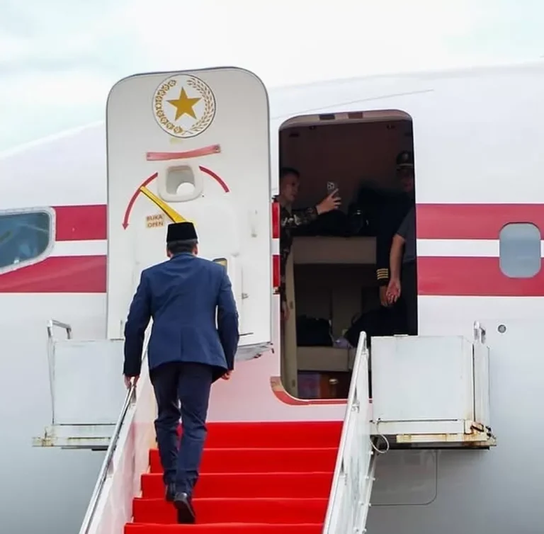 Viral Dijemput Pesawat Kepresidenan di Bengkulu, Asisten Pribadi Presiden Prabowo Minta Maaf