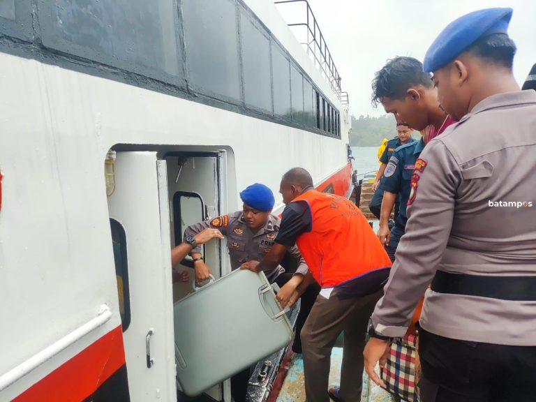 Polres Lingga Perketat Pengamanan di Pelabuhan Antisipasi Arus Balik Lebaran 
