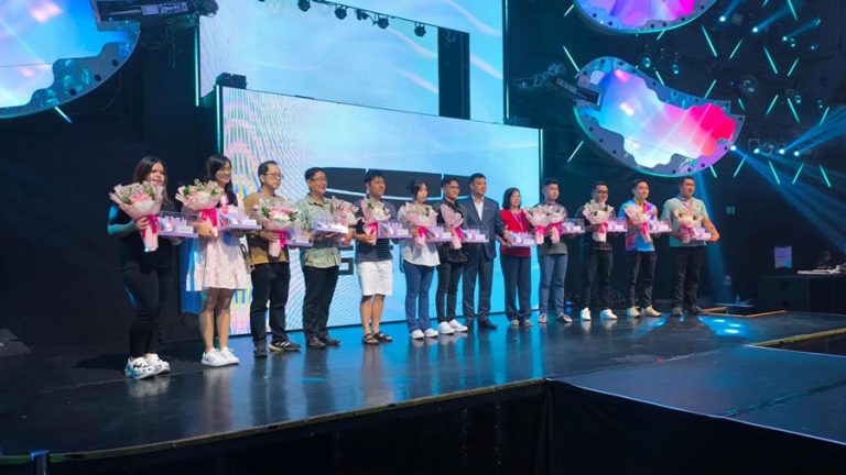 Geely Serahkan EX5 Perdana dan Luncurkan Komunitas “Geely GO” di Indonesia