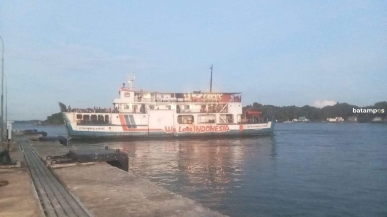 Sempat Alami Gangguan Mesin di Perairan Kabil, KMP Citra Mandala Abadi Lanjutkan Pelayaran