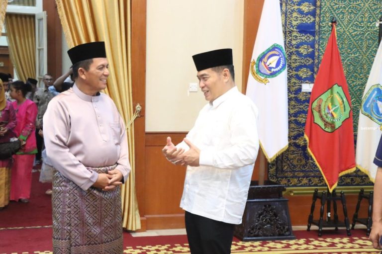 Wakapolda Kepri dan Gubernur Ansar Ahmad Gelar Halal Bihalal