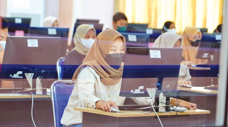 Biaya Pendidikan Gratis, Polteknaker Buka Pendaftaran Hingga 15 Mei 2025