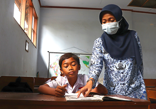 Mendikdasmen: 75 Persen Siswa Indonesia Masih Kesulitan Pahami Bacaan dan Matematika