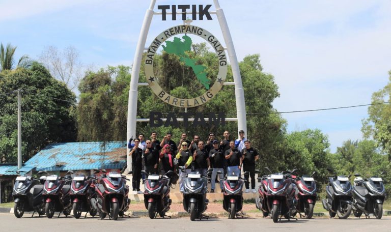 Rasakan Sensasi Berkendara New Honda PCX160 RoadSync Menuju Titik Nol