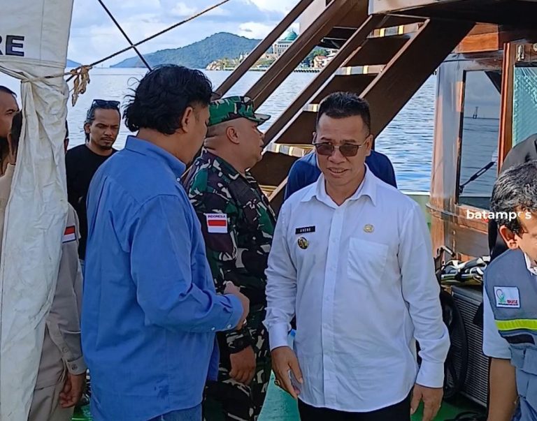 Layani Pasien Operasi Caesar, Bupati Anambas Apresiasi Kinerja dari Kapal RSA Lie Darmawan II