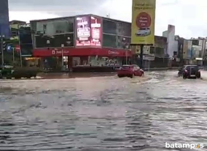 Pemko Batam Fokus Dua Solusi Atasi Banjir di Jodoh dan Nagoya
