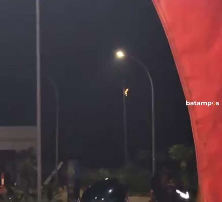 Tiang Listrik di Pinang Keluarkan Percikan Api, PLN Sebut Gegara Korsleting Kabel