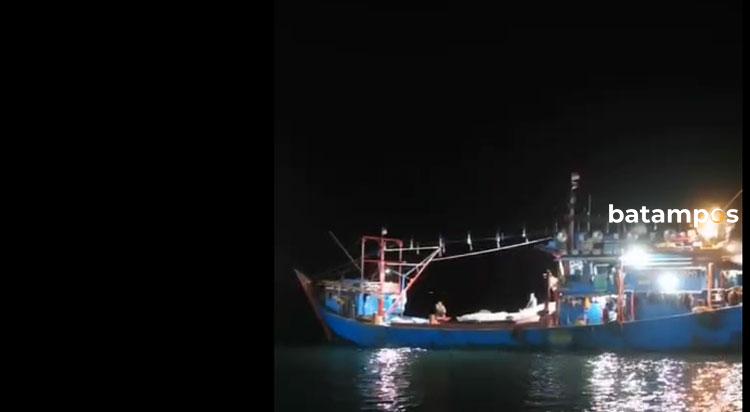 KM Pacific Memory II Tenggelam di Perairan Perbatasan Singapura, 30 Orang Selamat