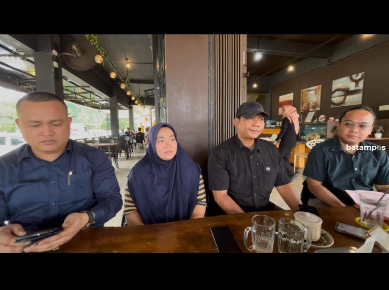 Istri Operator SPBU Kabil yang Jadi Tersangka Minta Keadilan, Yakin Pelaku Bukan Hanya Suaminya