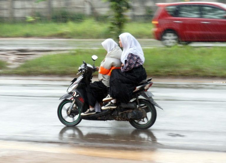 Pelajar Bawa Motor ke Sekolah, Warga dan Aparat Khawatirkan Keselamatan di Jalan Raya