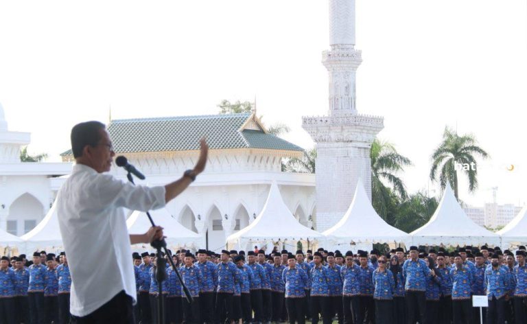 Wali Kota Batam Lantik 1.980 CPNS dan PPPK, Efektif Bekerja Mulai Juni