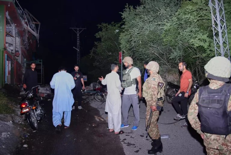 India-Pakistan Saling Serang, Kemlu Minta WNI Jauhi Wilayah Konflik