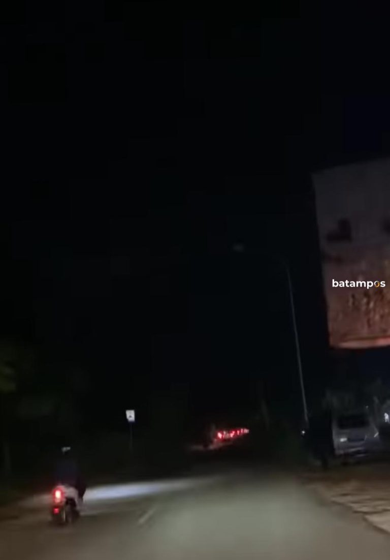 Jalan S Parman Gelap Gulita, Warga Mengeluh