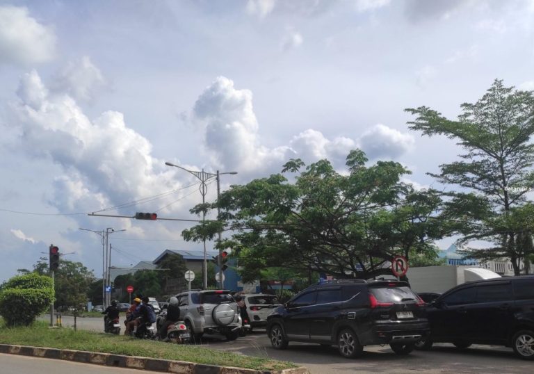 Evaluasi Traffic Light Simpang Kalista, Dishub Batam Koordinasi Bersama Sat Lantas