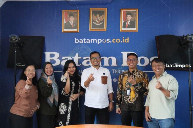 Perkuat Branding, Manajemen Four Point Kunjungi Batam Pos