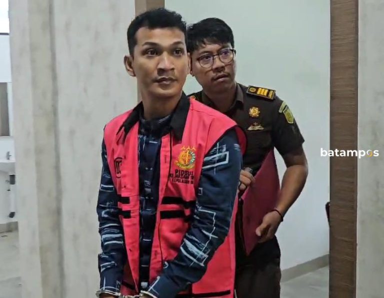 Kuasa Direktur CV Samudra Jaya Perkasa Kembalikan Uang Hasil Korupsi Rp 300 Juta di Anambas ke Jaksa