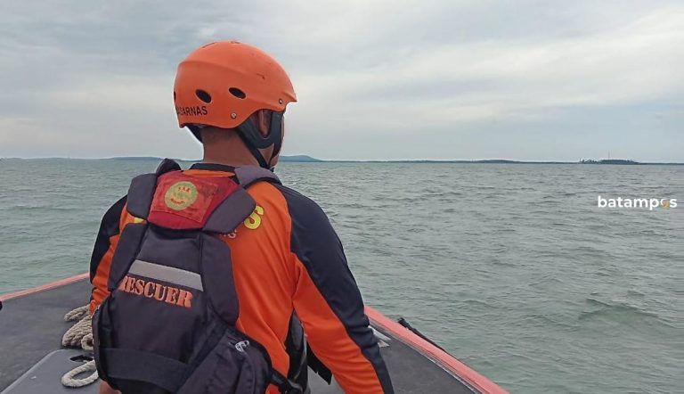 Kru Kapal Ikan KM Jokowi Diduga Terjatuh dan Hilang di Perairan Bintan