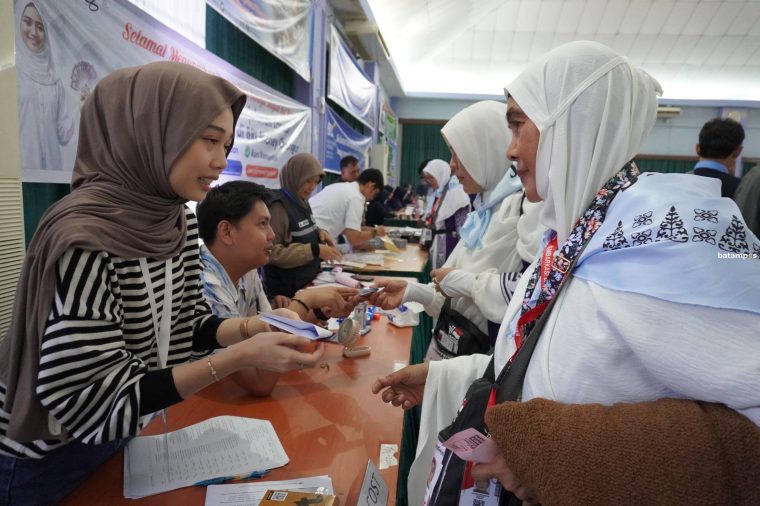 Kloter 4 Embarkasi Batam Bertolak ke Tanah Suci