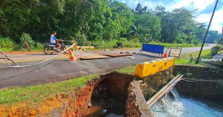 Gorong-gorong di Desa Ekang Anculai Amblas Akibat Tanah Tergerus, Kendaraan Berat Dilarang Melintas