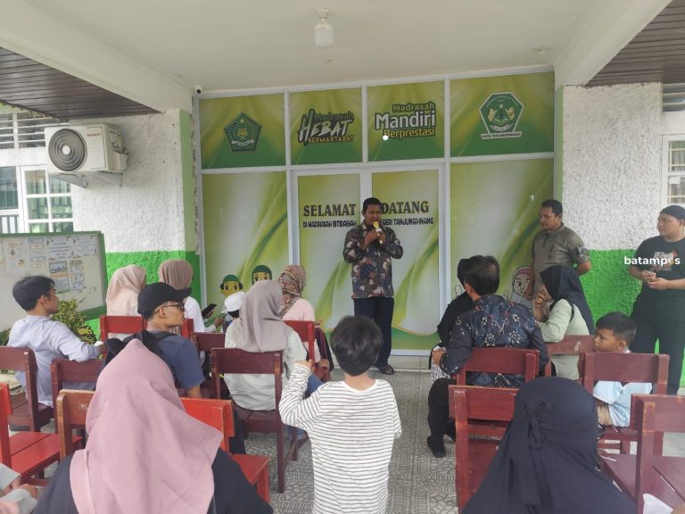 Orangtua Calon Murid mulai Datangi Sekolah Daftarkan Anak