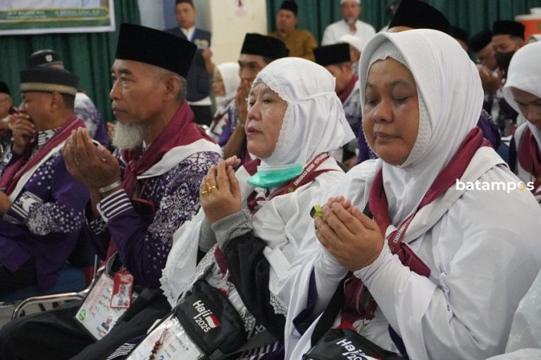 7.103 Jamaah dan Petugas Telah Diberangkatkan dari Embarkasi Batam