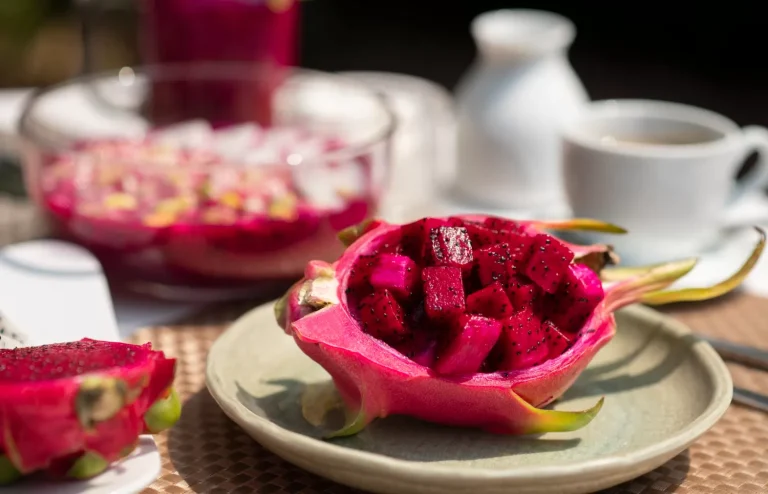 Ini 5 Manfaat Buah Naga untuk Kesehatan Kulit Wajah