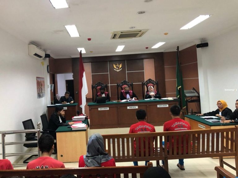 Anggota Polisi Polresta Barelang Diadili Karena Transaksi Sabu, Terancam Hukuman Seumur Hidup