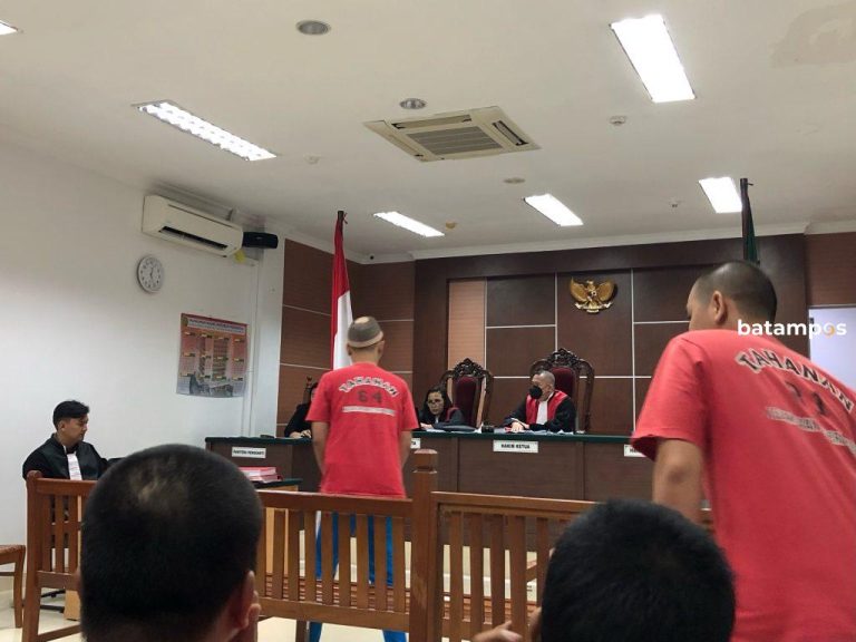 Modus Penyelundupan Iphone Terstruktur: Sidang Ungkap Peran Terdakwa, Saksi, dan Jalur Udara Batam-Jakarta