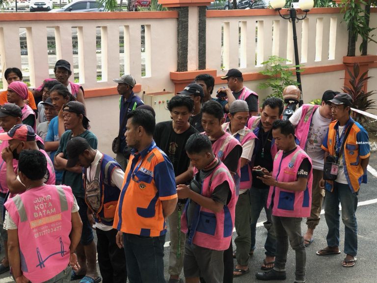 Lapor Pak Wali, Jukir Liar di Batam Bisa Miliki Rompi Jukir dan Karcis Parkir