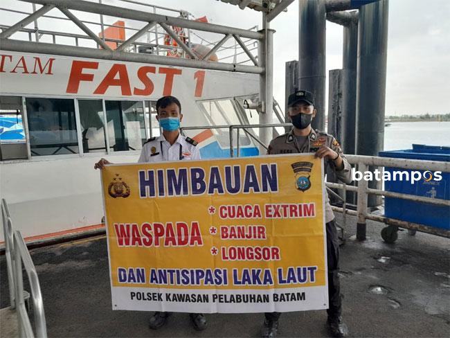 Cuaca Buruk, Keberangkatan Kapal Internasional dari Batam Tertunda Hingga Satu Jam