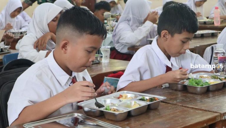 Target 20 Ribu Siswa Tercapai, Program Makan Bergizi Gratis Dongkrak Ekonomi Pelaku Usaha Kuliner di Batam