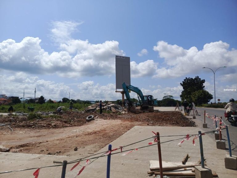 Proyek Pelebaran Jalan R Suprapto Dikebut, Akses Ditutup Sementara
