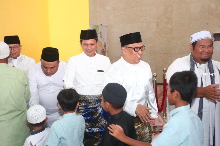 Salat Ied di Tarempa, Wagub Nyanyang Ajak Masyarakat Doakan Jama’ah Haji Asal Kepri Dipermudahkan Dalam Beribadah