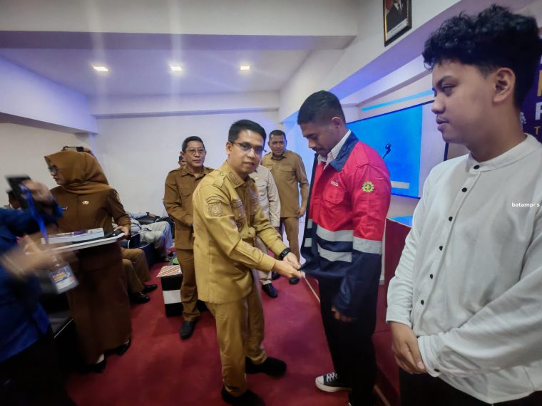 Pemkab Karimun Berkomitmen Ciptakan Tenaga Kerja Terampil