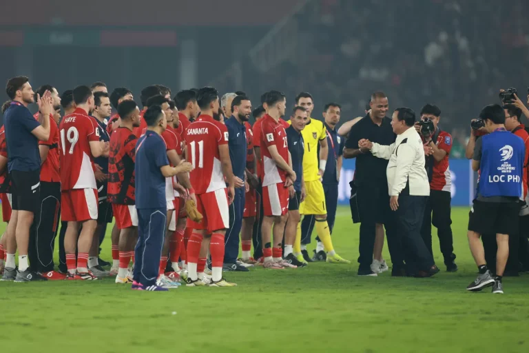 Rayakan Kemenangan atas Tiongkok, Pemain Timnas Indonesia Dapat Jam Tangan Mewah dari Prabowo