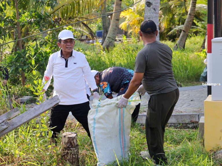 Semangat Goro dari Dompak di Hari Kamis