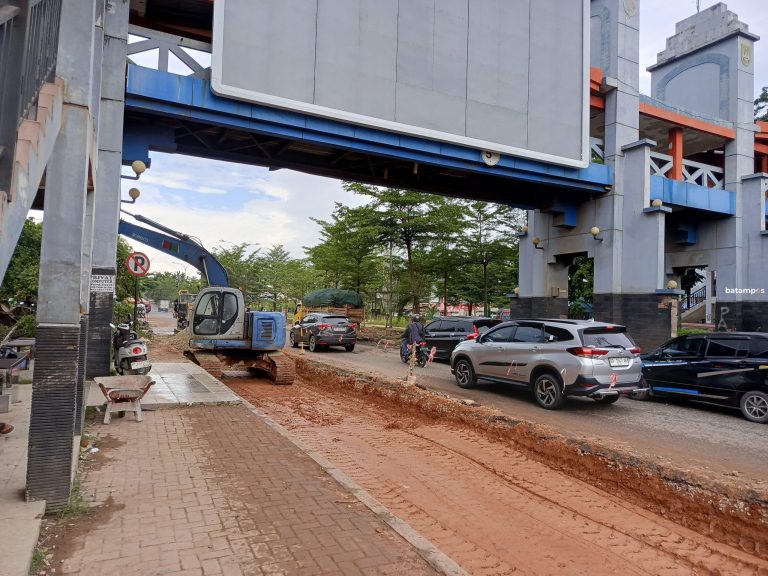 Proyek Pelebaran Jalan R Suprapto Semakin Digesa