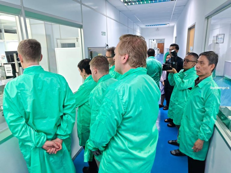 Dubes Australia untuk Indonesia dan Business Champion Tinjau Peluang Investasi Digital di Batam