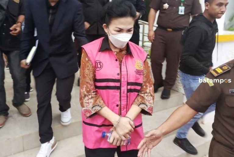 Eks Direktur Umum TVRI Ditahan Jaksa, Terlibat Korupsi Pembangunan Studio TVRI Kepri