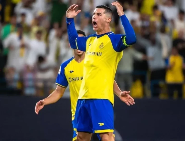 Akhiri Spekulasi, Cristiano Ronaldo Putuskan Tetap Bertahan di Al Nassr Pada Musim Depan