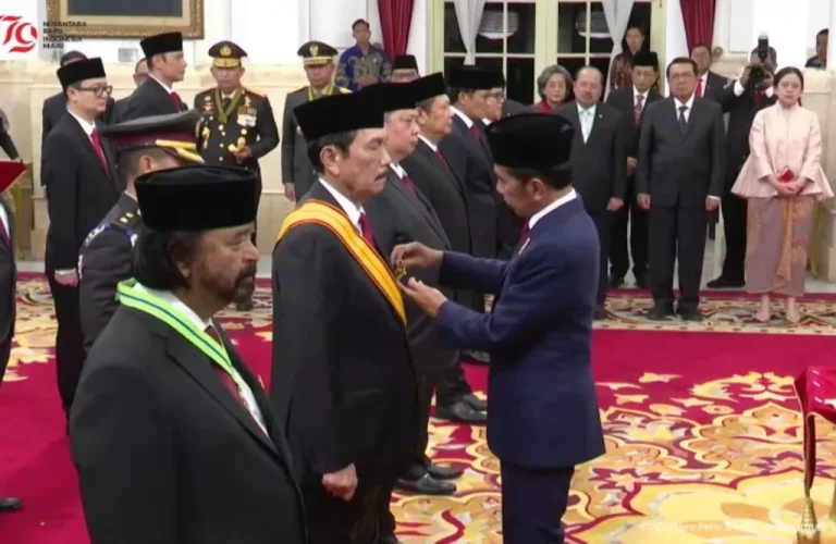 Presiden Keluarkan Keppres Terbaru, Gelar Pahlawan Nasional Kini di Tangan Menag Nasaruddin Umar Sampai Menteri Kebudayaan Fadli Zon